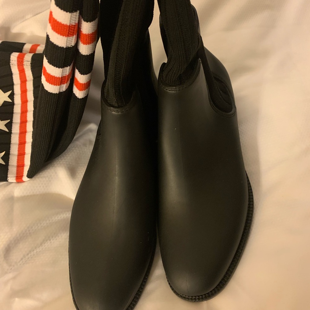 - Givenchy sock boot - Picture 2 of 5